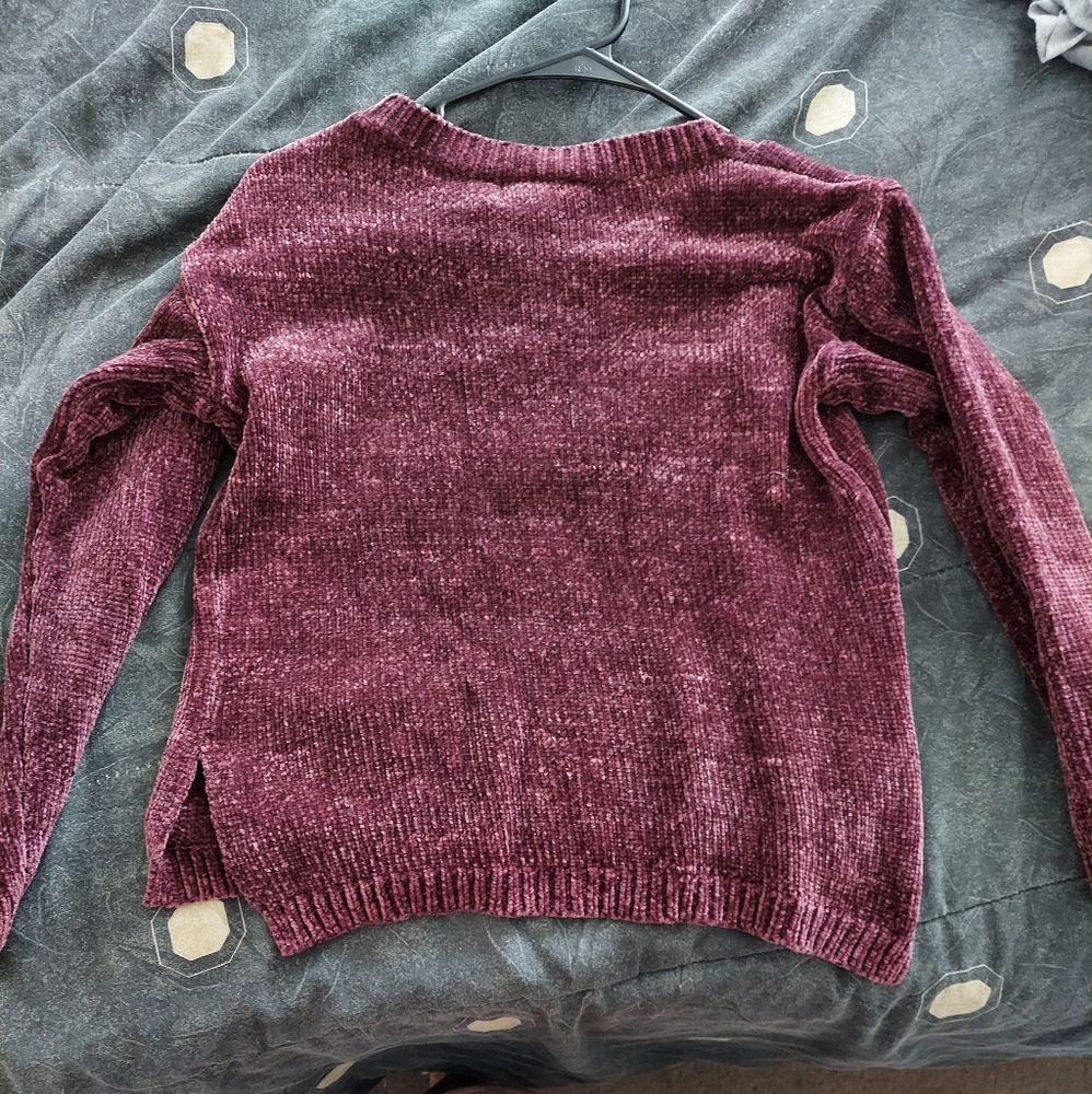 Crushed Velvety Sweater - Picture 2 of 7